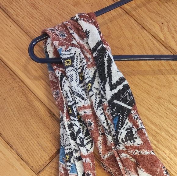 Belle Du Jour Geometric Multicolored Patterned Infinity Scarf - Picture 4 of 5